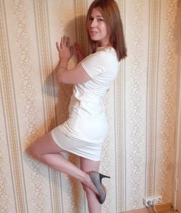 Опыт в моих руках, и я знаю, как доставить тебе незабываемое удовольствие. В моих объятиях ты почувствуешь себя настоящим мужчиной. Живу я в Москве, и ты сможешь насладиться моими услугами в уютной атмосфере моей квартиры или пригласить меня к себе. У меня есть отличные отзывы от моих предыдущих клиентов, которые подтверждают, что я – настоящая профессионалка своего дела. Мои фото говорят сами за себя, я сексуальная и соблазнительная. Позволь себе немного разврата в Москве – звони мне! 😉🌹 14363, 44 года